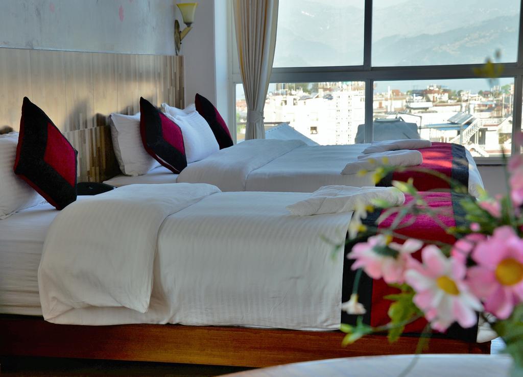 Hotel City Inn - Mountain View Pokhara Exteriör bild