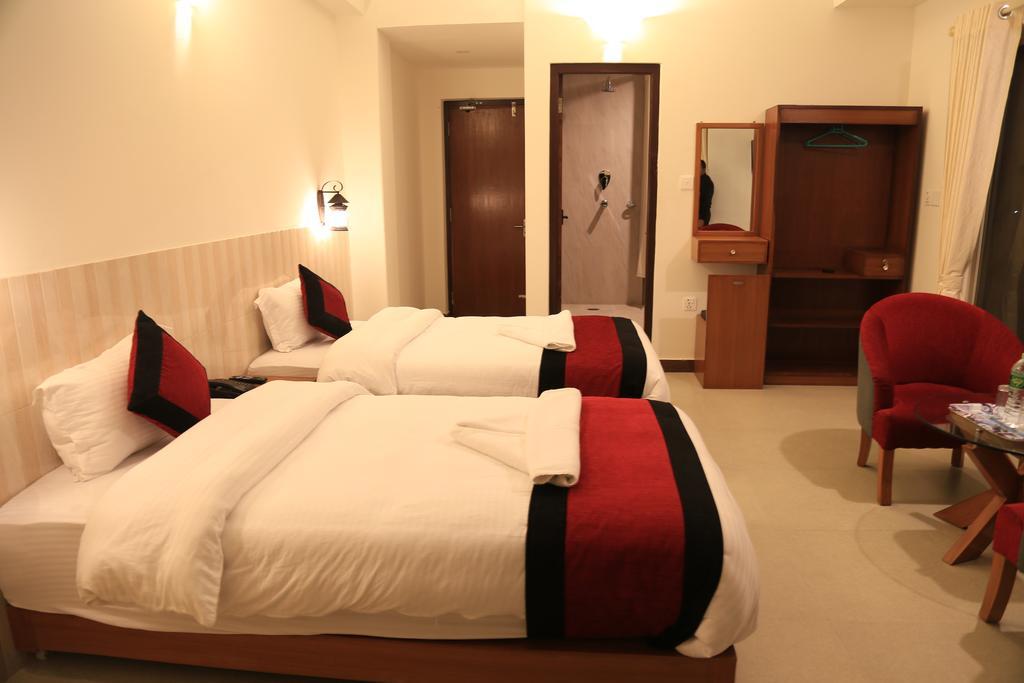 Hotel City Inn - Mountain View Pokhara Exteriör bild