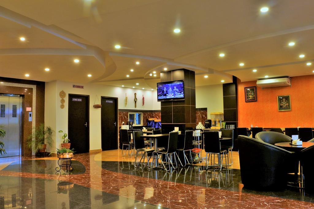 Hotel City Inn - Mountain View Pokhara Exteriör bild