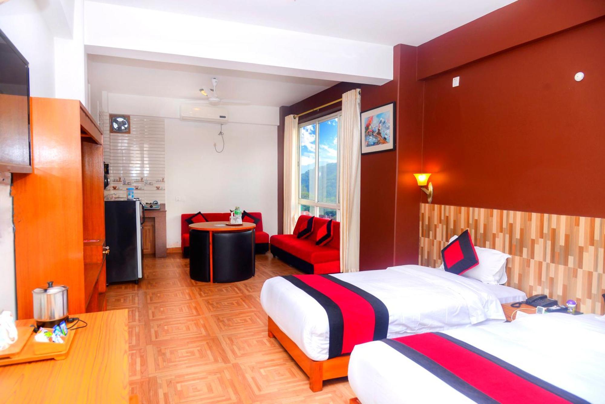 Hotel City Inn - Mountain View Pokhara Exteriör bild