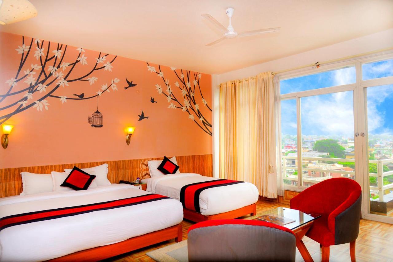 Hotel City Inn - Mountain View Pokhara Exteriör bild