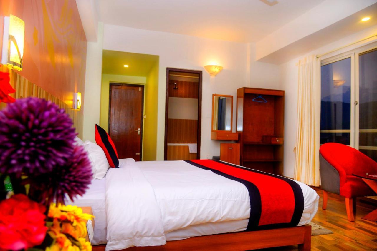 Hotel City Inn - Mountain View Pokhara Exteriör bild